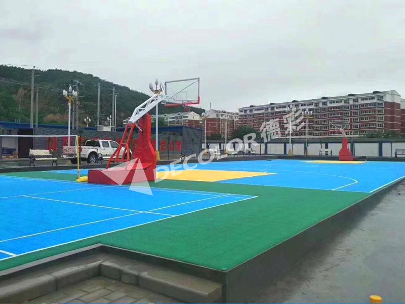 篮球场悬浮地板