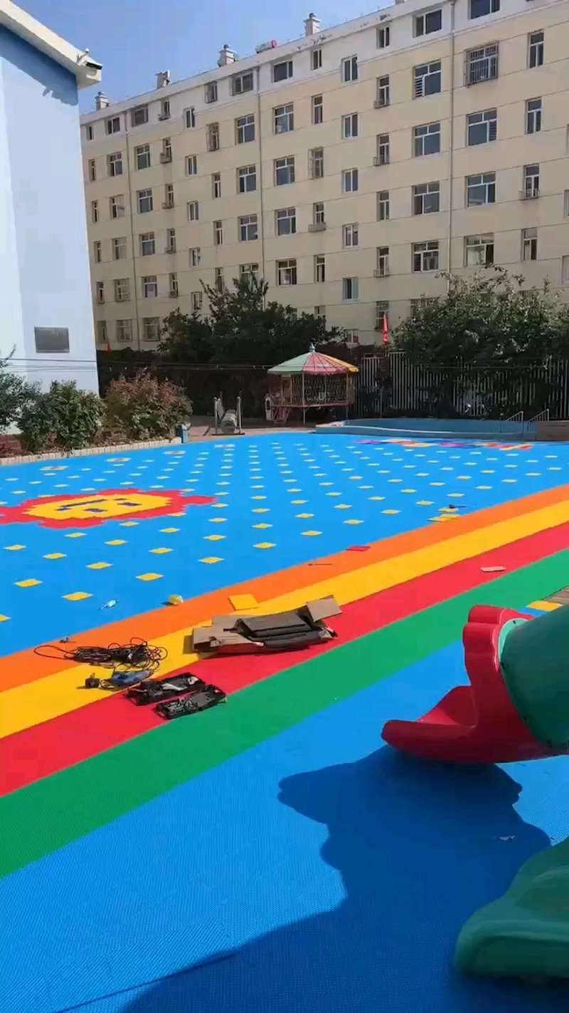 悬浮拼装地板：打造卓越运动体验的新选择